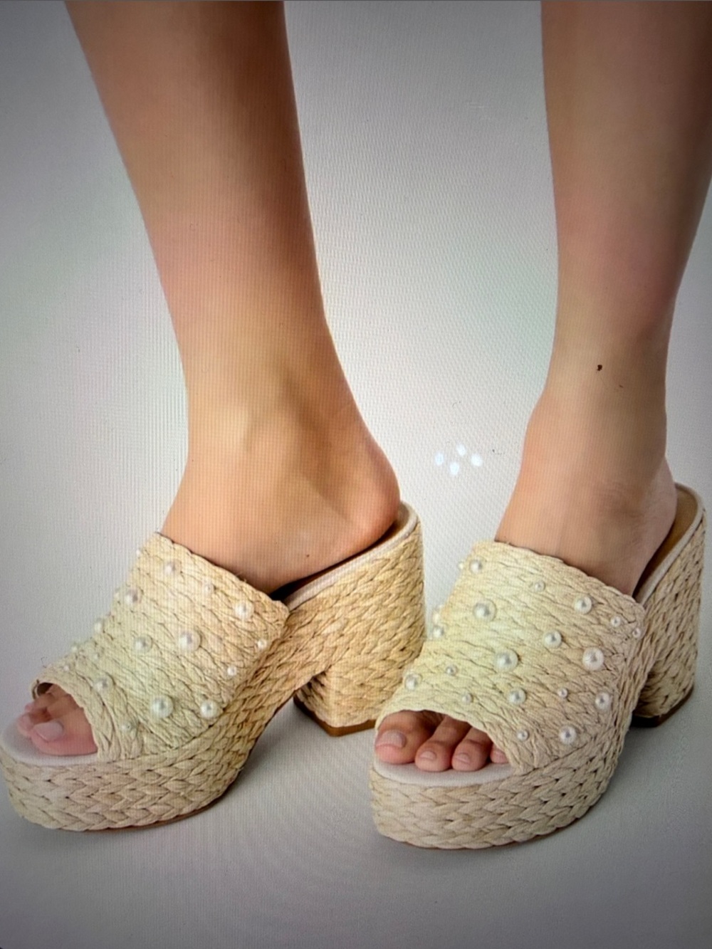 Dolce Vita Elora Light Natural Raffia Pearl-Embellished Platform Mules Size 10